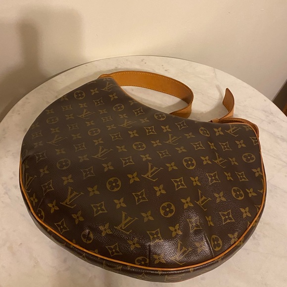 SOLD Louis Vuitton Croissant GM - Picture 16 of 17